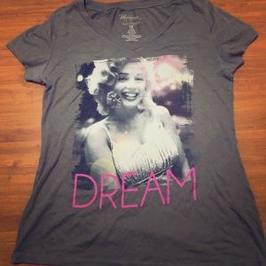 Gray ”DREAM” Tee